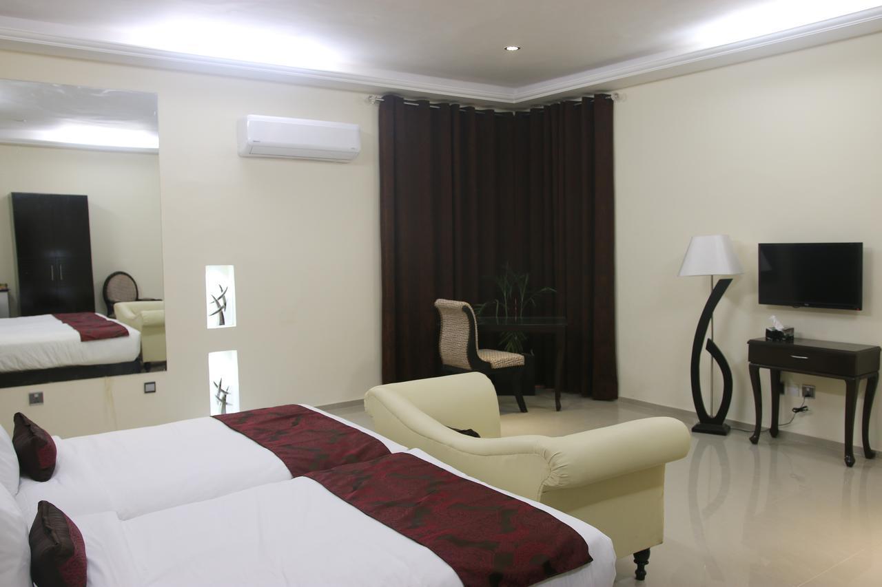 Grand Enclave Hotel Lahore Exterior foto