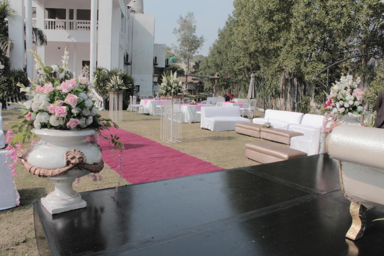 Grand Enclave Hotel Lahore Exterior foto